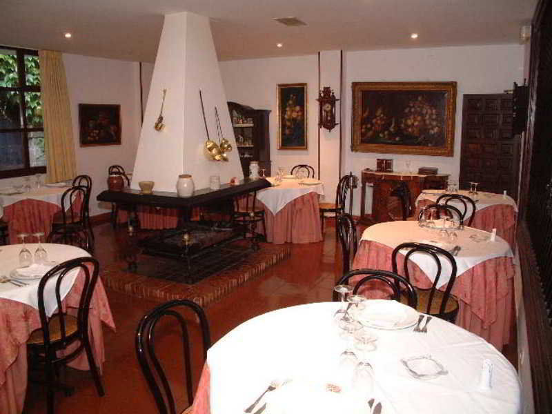 Hotel Museo Los Infantes Santillana del Mar Exteriör bild